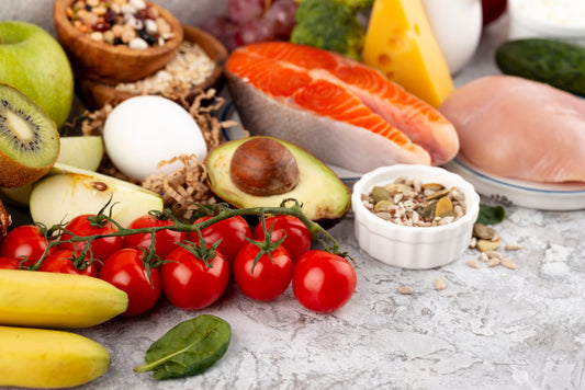 ALIMENTATION & PRÉ-MÉNOPAUSE : NOURRIR SON ÉQUILIBRE AU FÉMININ